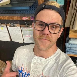 Meet your Posher, Daniel